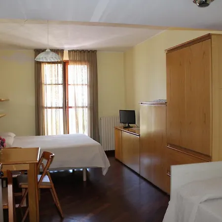 Otel Ristorante Vapore Faggeto Lario