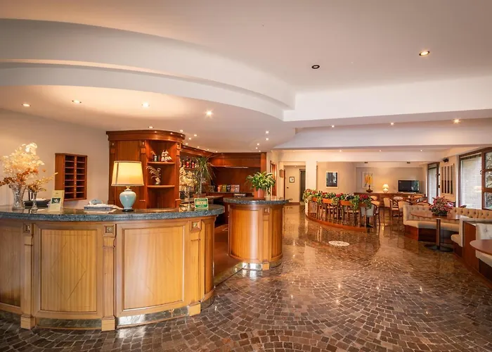 Отель Ristorante Vapore Фаджето-Ларио