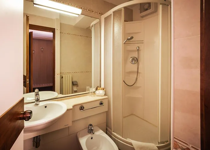 Ristorante Vapore 2* Faggeto Lario